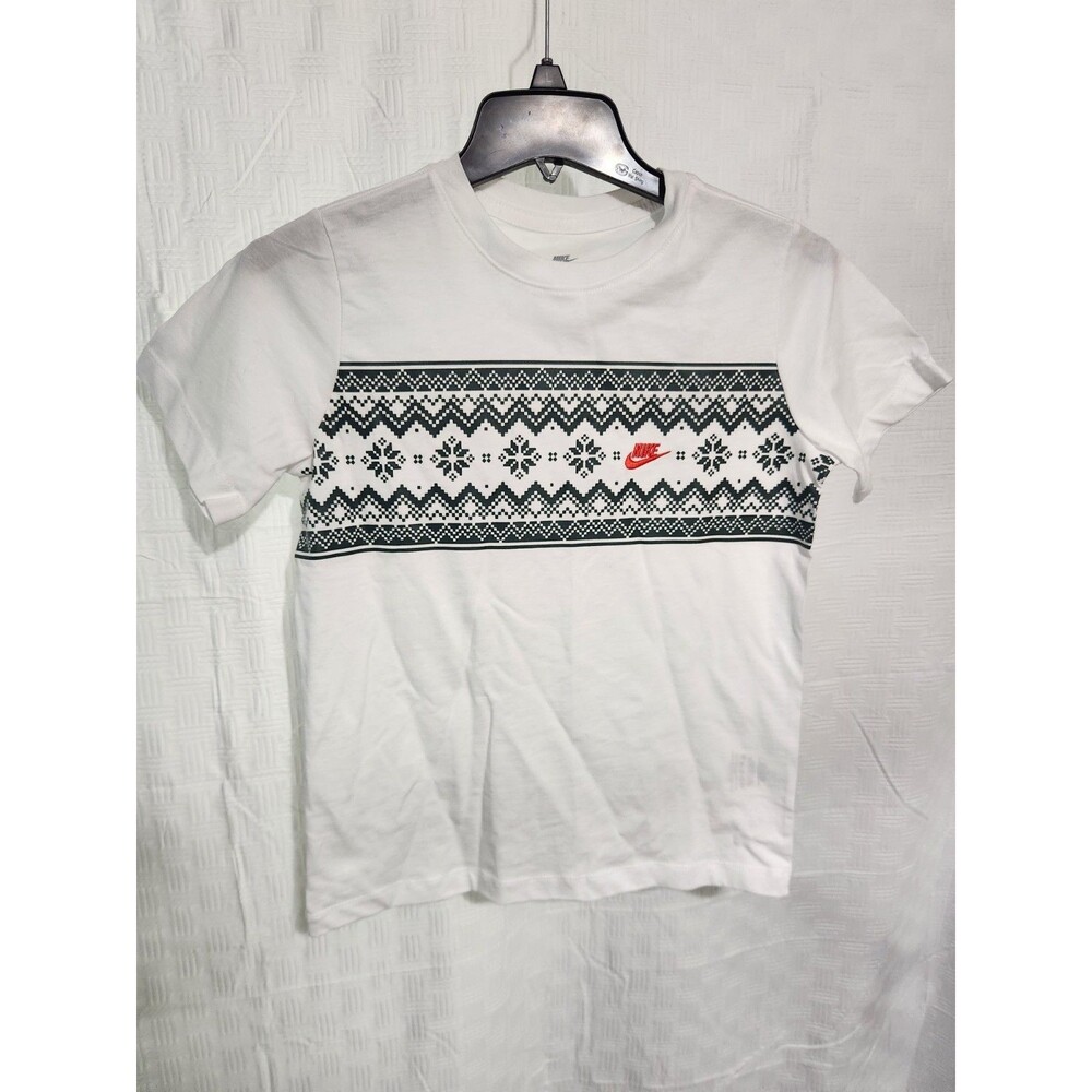 Nike Big Kids The Nike Tee Graphic T-shirt SZ: M Winter, Snow